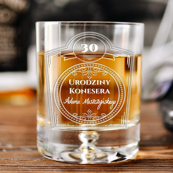 Personalizowana szklanka do whisky - Urodziny Konesera