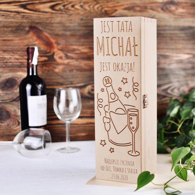 Personalizowane drewniane pudełko na alkohol - jest TATA jest okazja