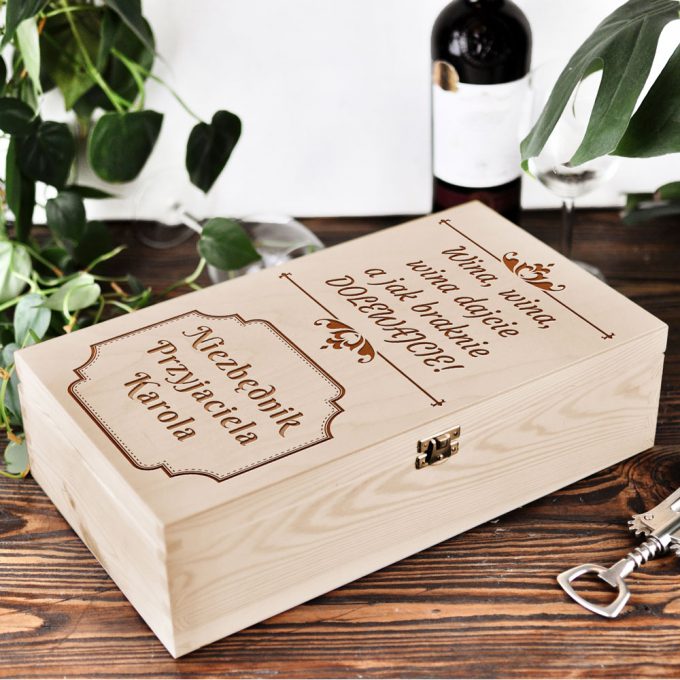 Personalizowane pudełko na 2 wina - Niezbędnik Przyjaciela
